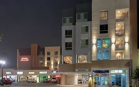 Hampton Inn&Suites Los Angeles - Glendale